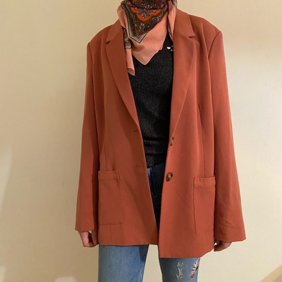 Blazer - Picture 5 of 11